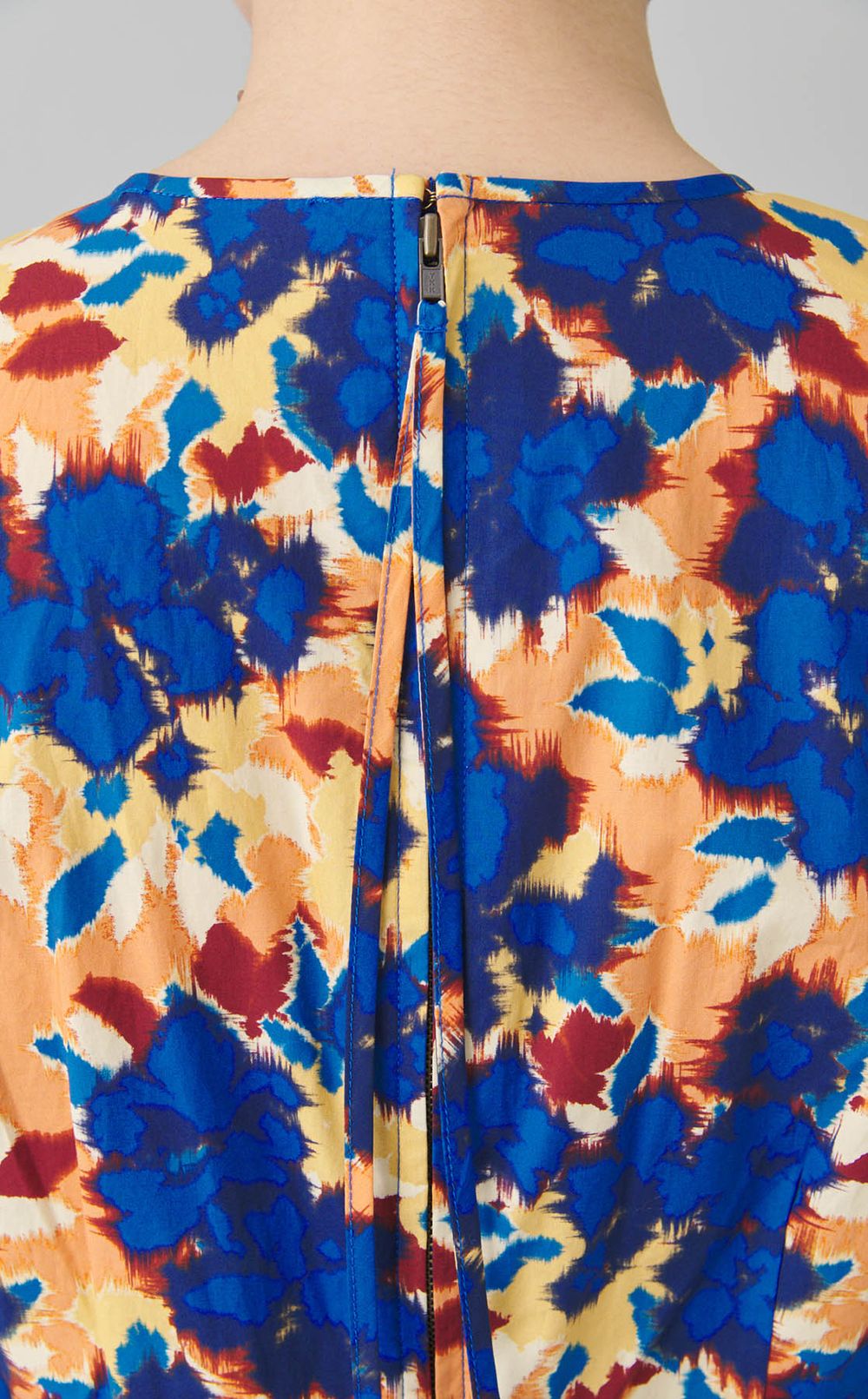 フラワープリントギャザーワンピース