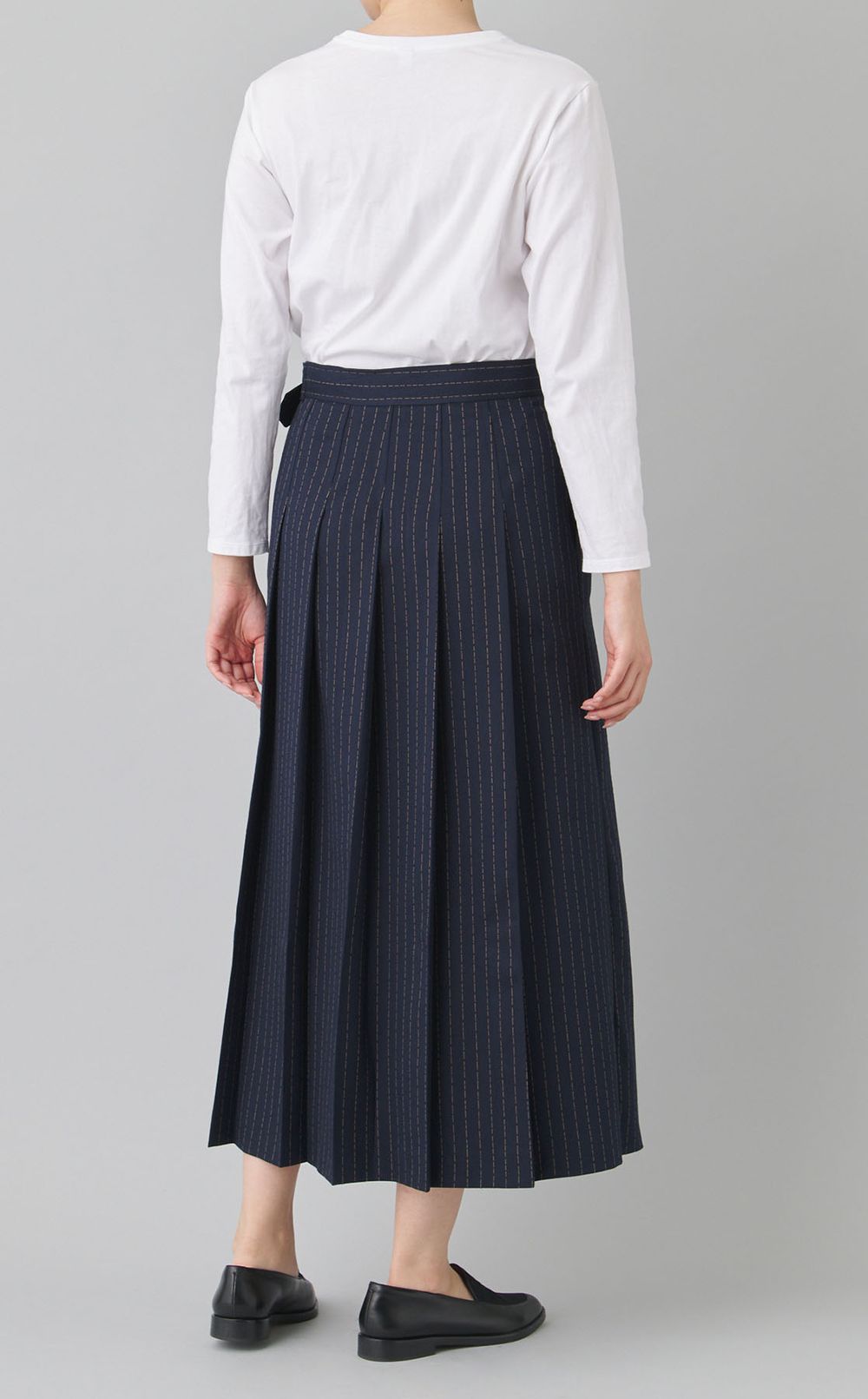 ピンストライプランダムプリーツスカー卜