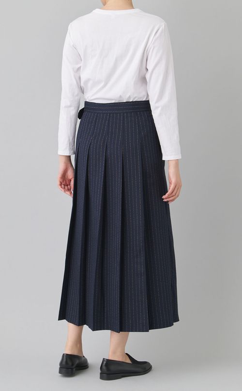 ピンストライプランダムプリーツスカー卜