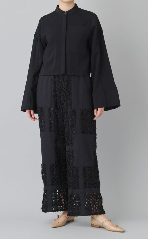 ベルスリーブバンドカラーブラウス