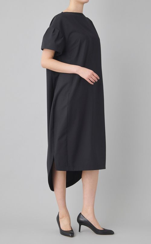 ギャザースリーブコクーンドレス