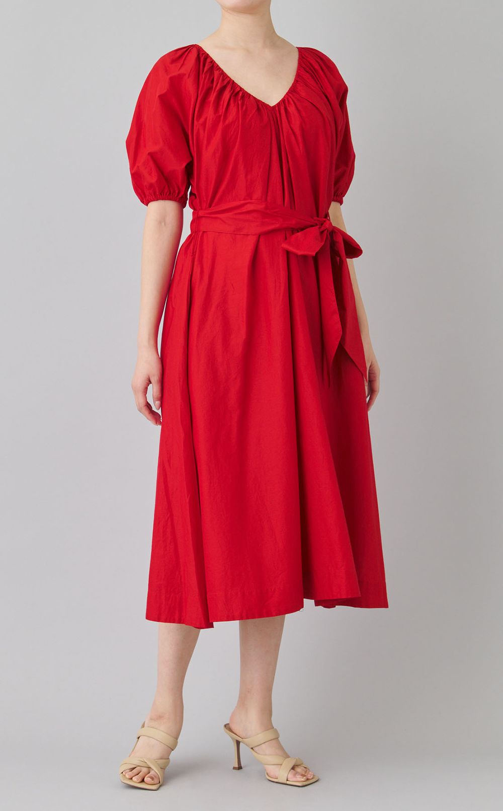 Bellusパフスリーブワンピース