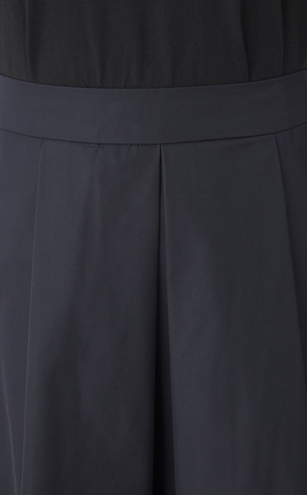 タックギャザーミディスカート