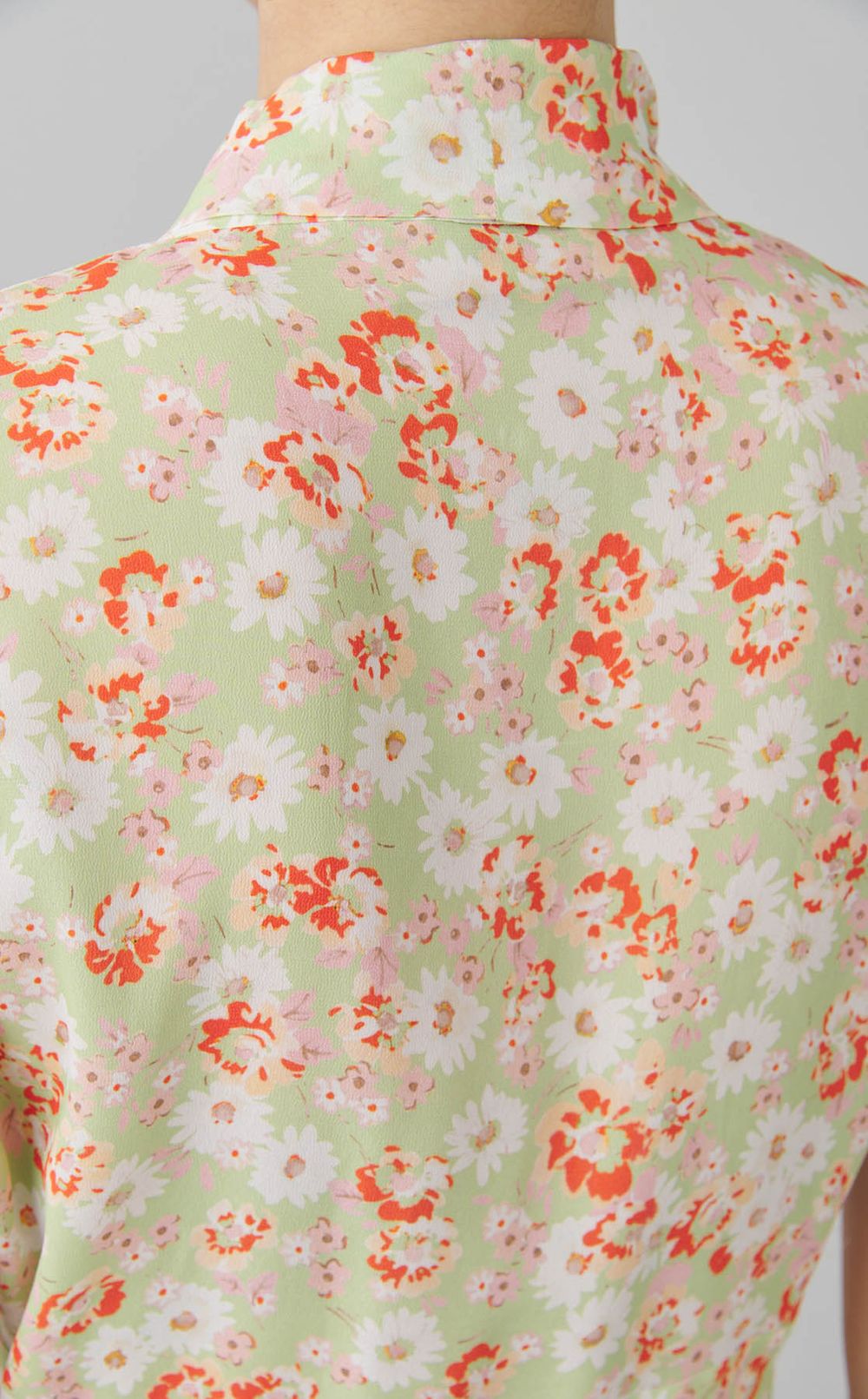 フラワープリントボウタイブラウス