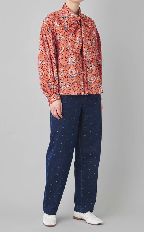 プリントボウタイブラウス