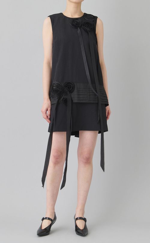 ローズモチーフ付ミニワンピース