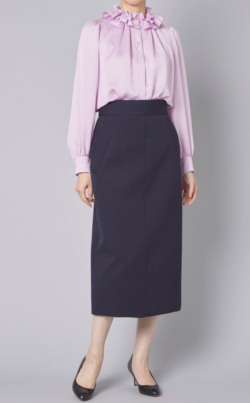 サテンフリルネックブラウス