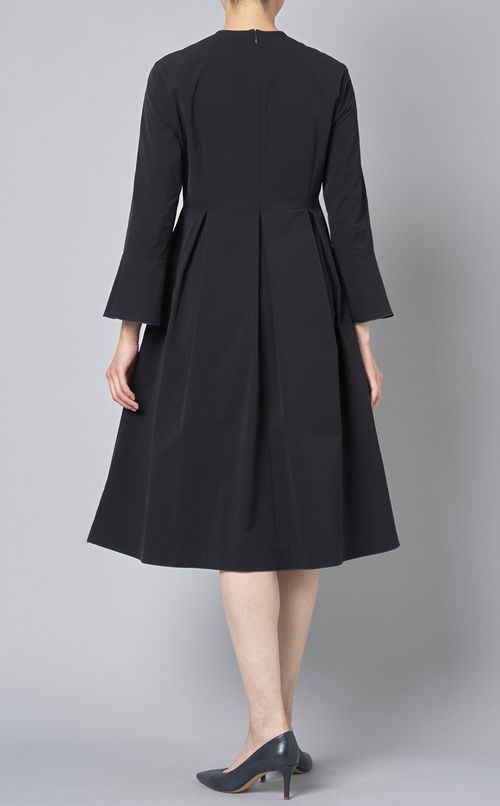 ストレッチタフタタックワンピース