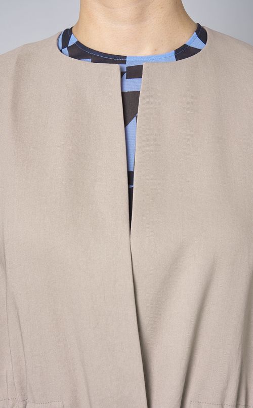 ドルマンスリーブノーカラーコート