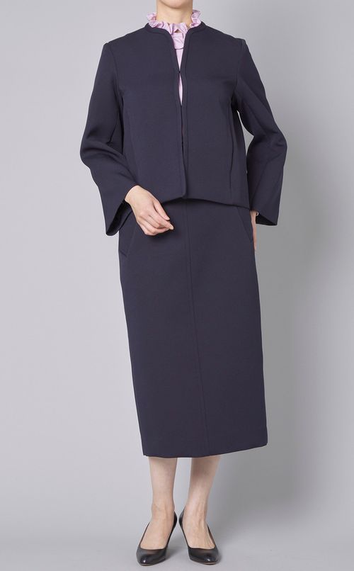 サテンフリルネックブラウス