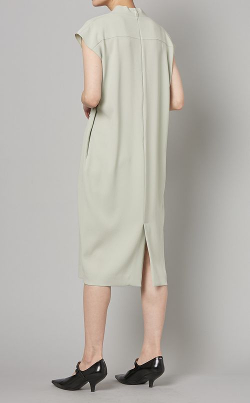 ドレープVネックワンピース