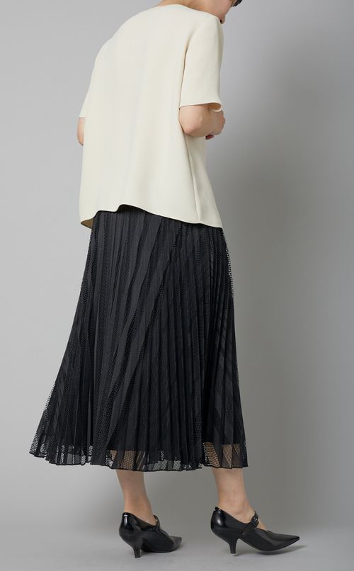 ハーフスリーブクルーネックプルオーバー