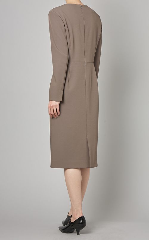 ストレッチVネックワンピース