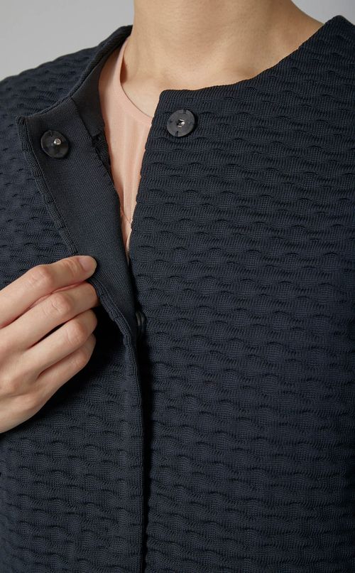 ニットジャガードノーカラージャケット
