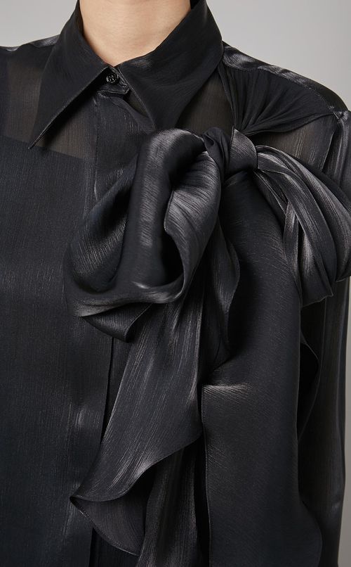 シアークレープロングタイネックブラウス