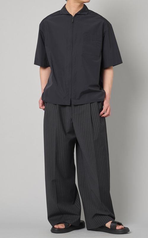 ジップハーフスリーブシャツ