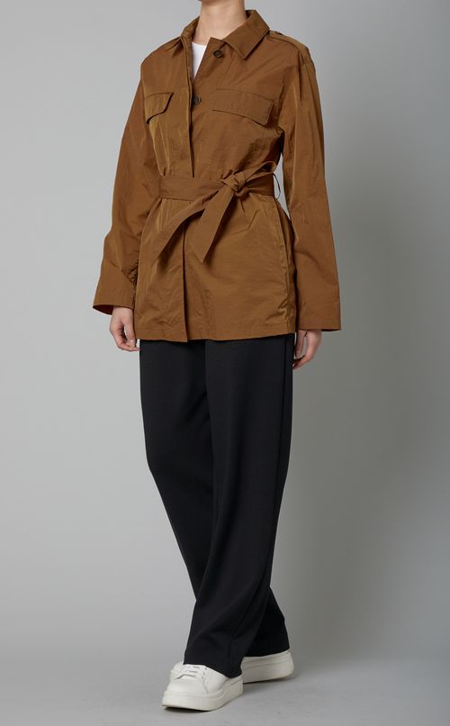 フラップポケットミリタリージャケット