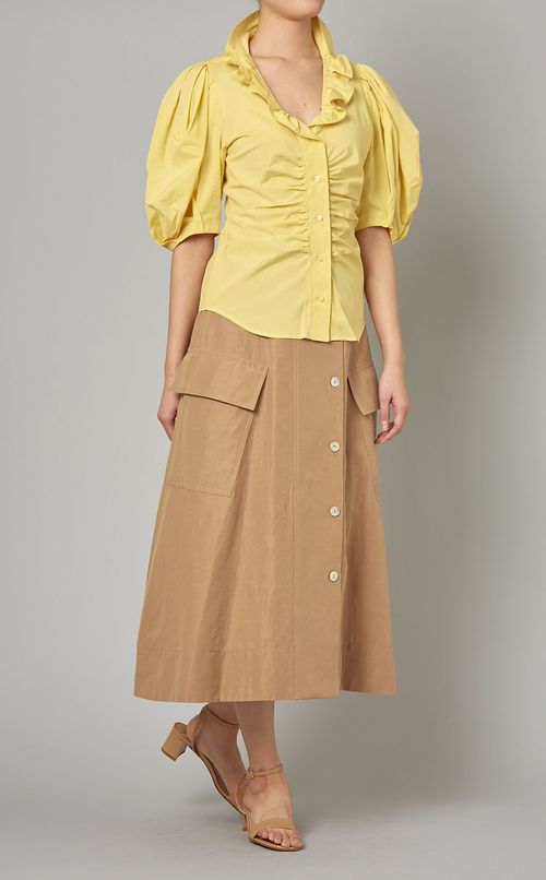 パフスリーブフリルネックブラウス