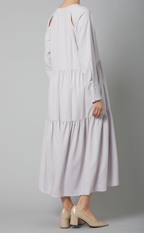 Vネックティアードマキシワンピース