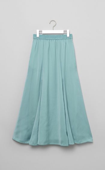 ボリュームフレアスカート