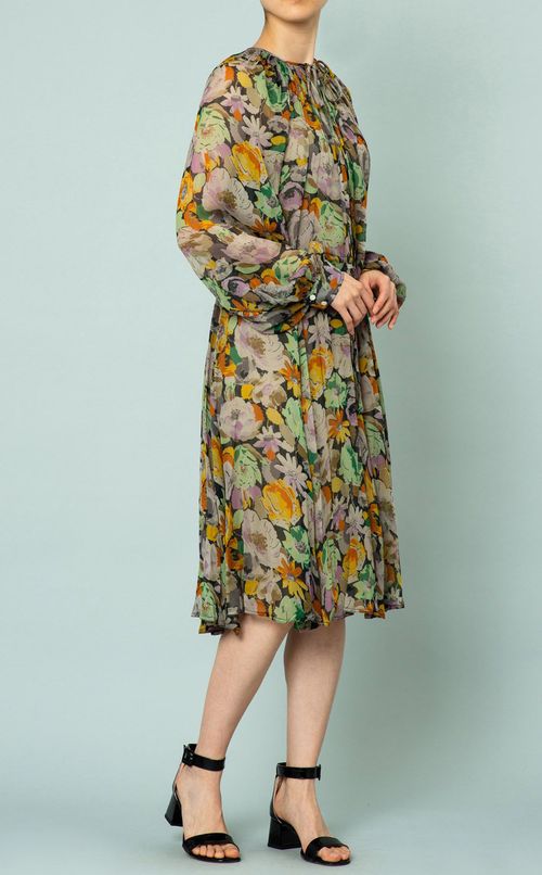 カフスリーブフラワープリントワンピース