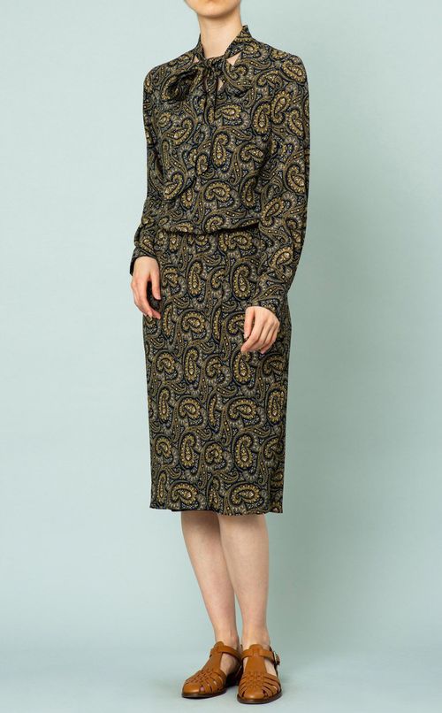 ボウタイ付ペイズリープリントワンピース