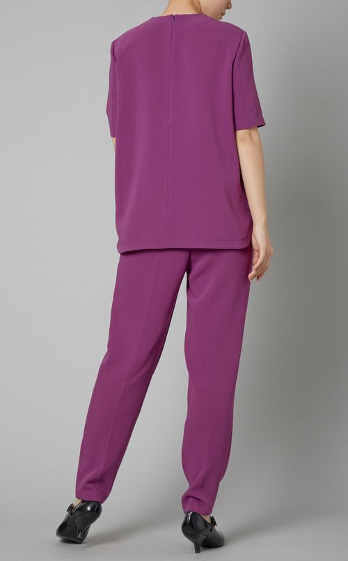 ラウンドヘムプルオーバーブラウス