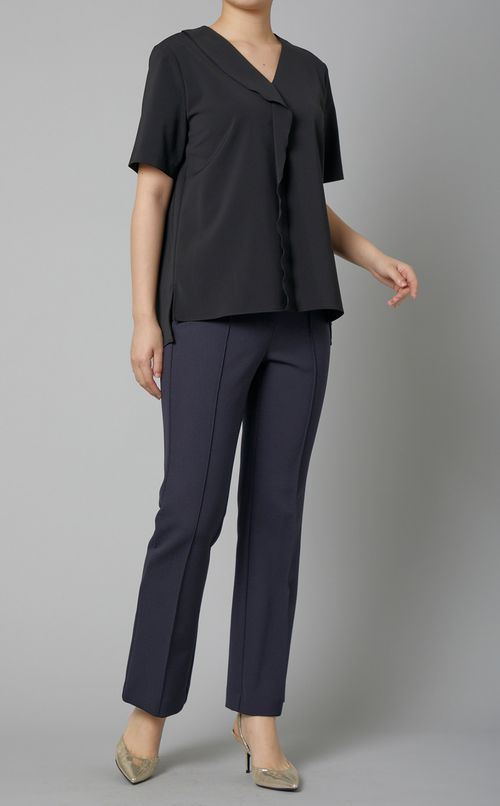 アシンメトリーフリルブラウス