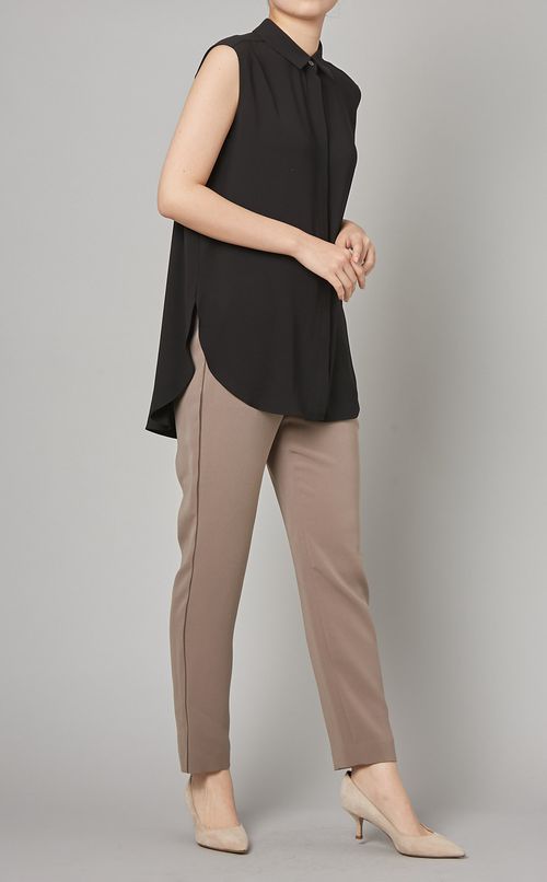 サイドスリットノースリーブシャツ