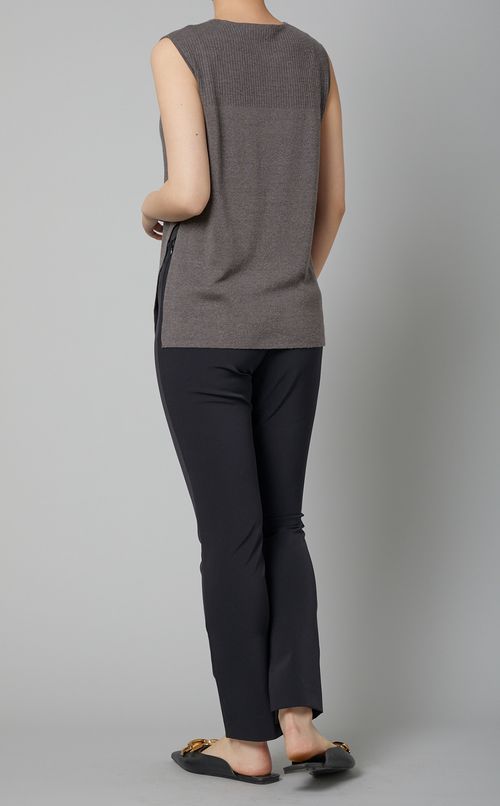 ノースリーブニットプルオーバー