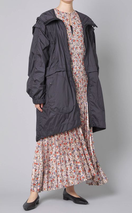 フラワープリントプリーツロングワンピース