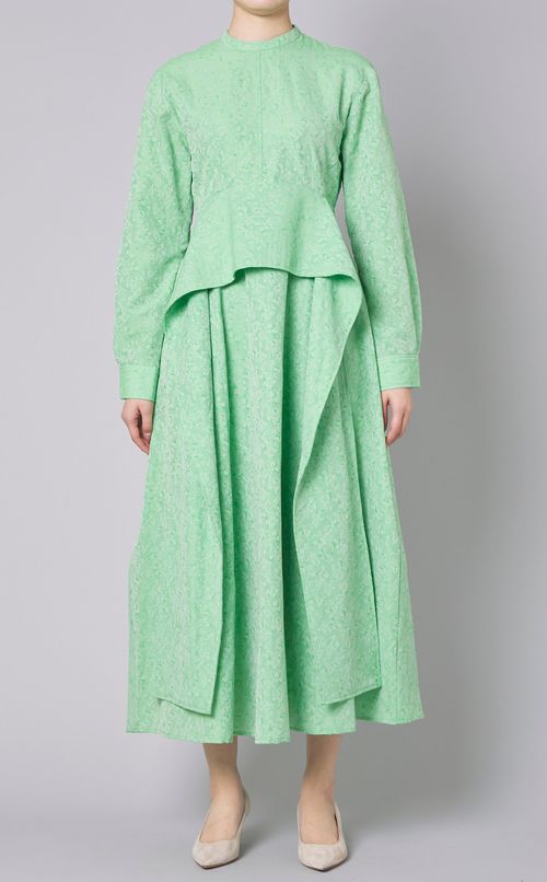 スタンドネックジャガードワンピース