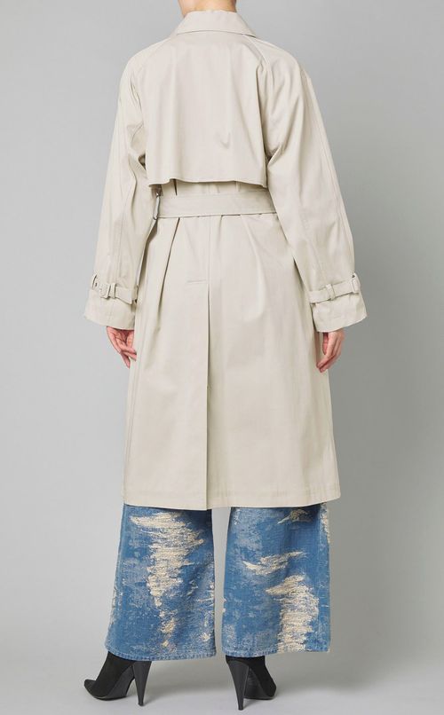 ダブルブレストトレンチコート