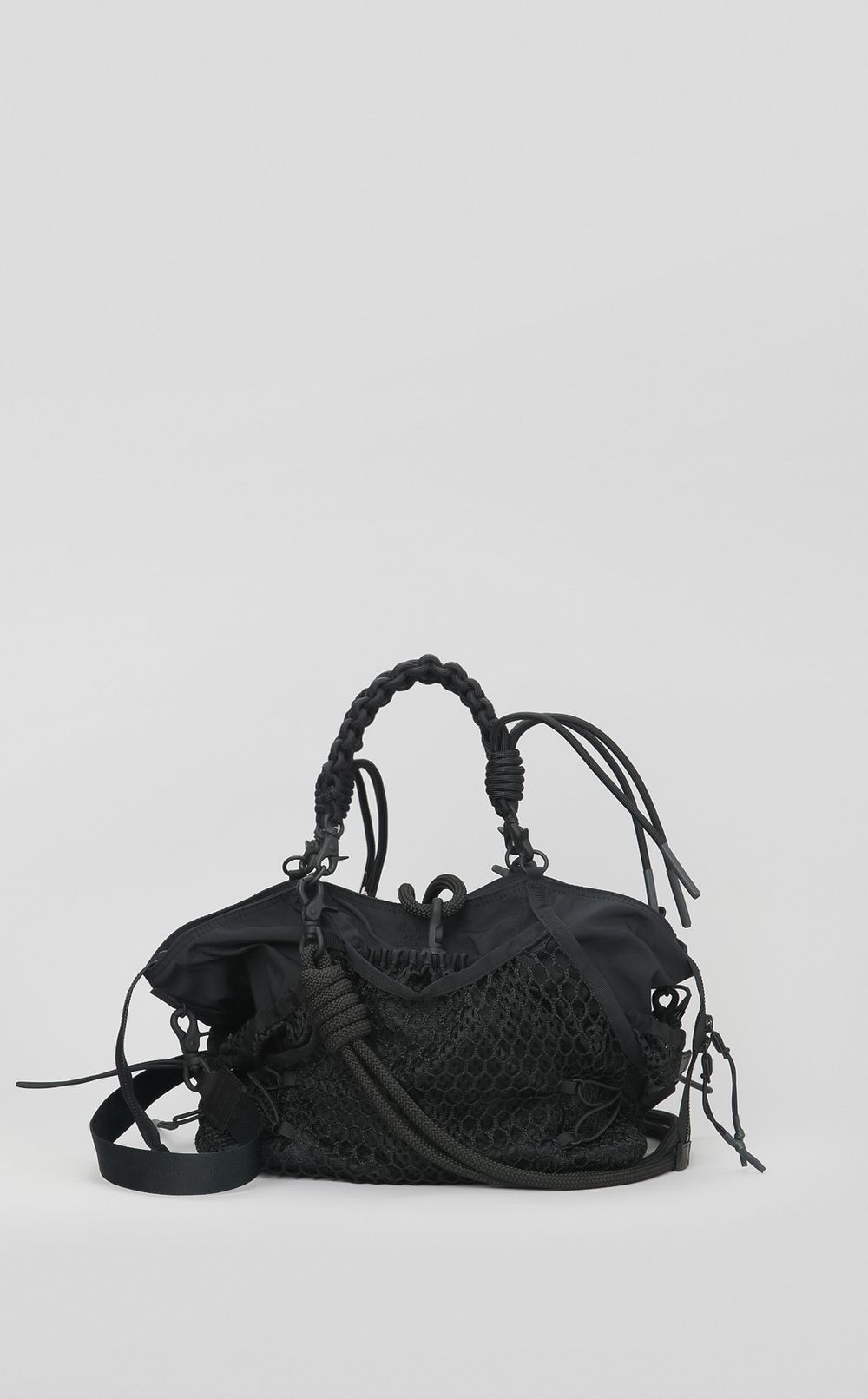 オーバーエンジニアリングトートバッグ