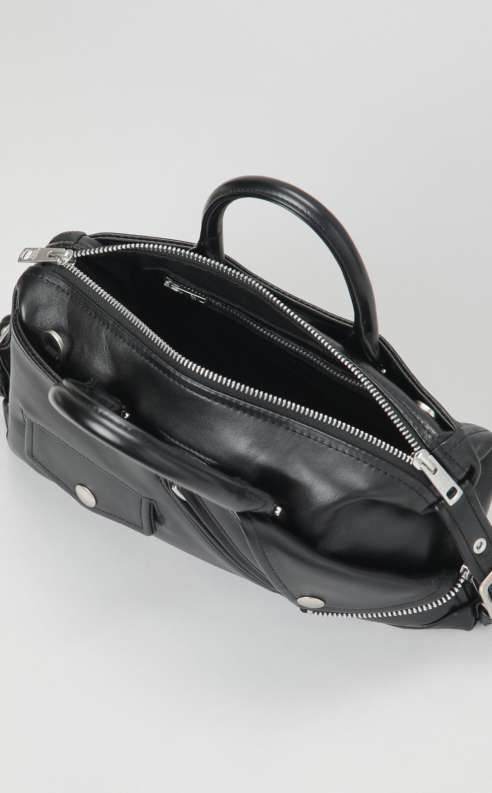 ライダースデザインボストンバッグ