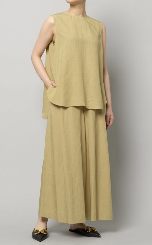 リネン混ノースリーブブラウス