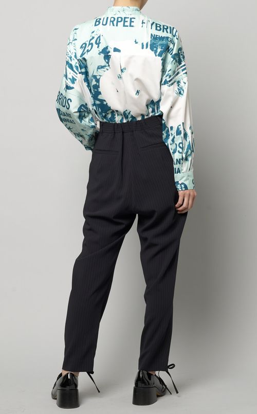 フロントスリットテーパードパンツ