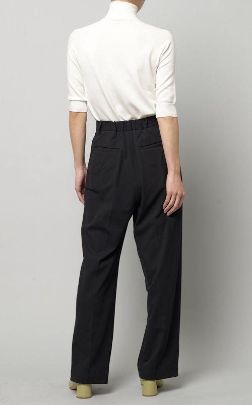 コットン混センタープリーツパンツ