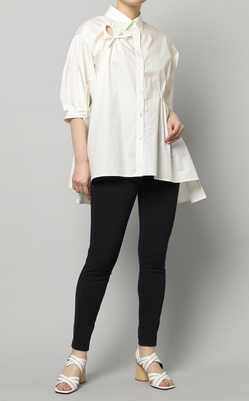 カットアウトシャーリングシャツ