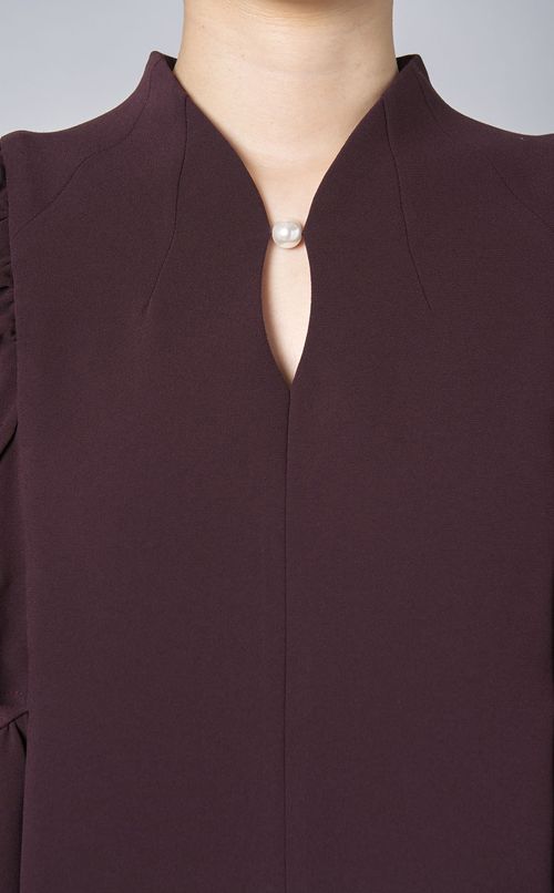 パール付ギャザースリーブブラウス