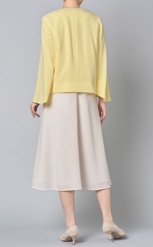 ノーカラーケープジャケット