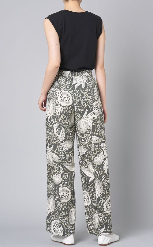 ボタニカルプリントワイドパンツ