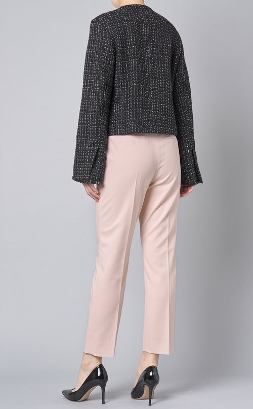 サイドスリットツイードジャケット