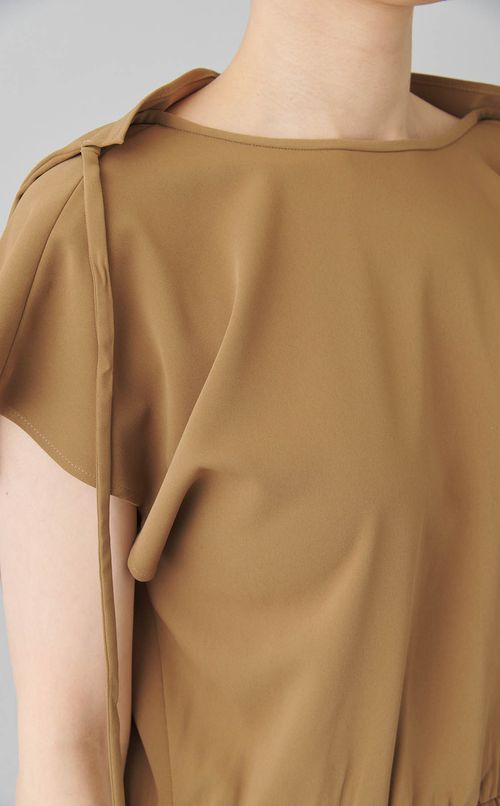 ショートスリーブトップ