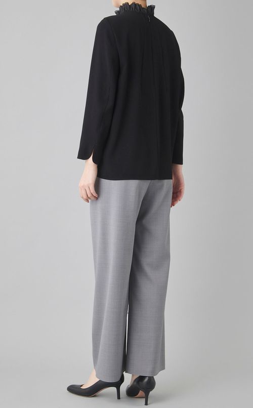 ジョーゼットラッフルスリーブブラウス