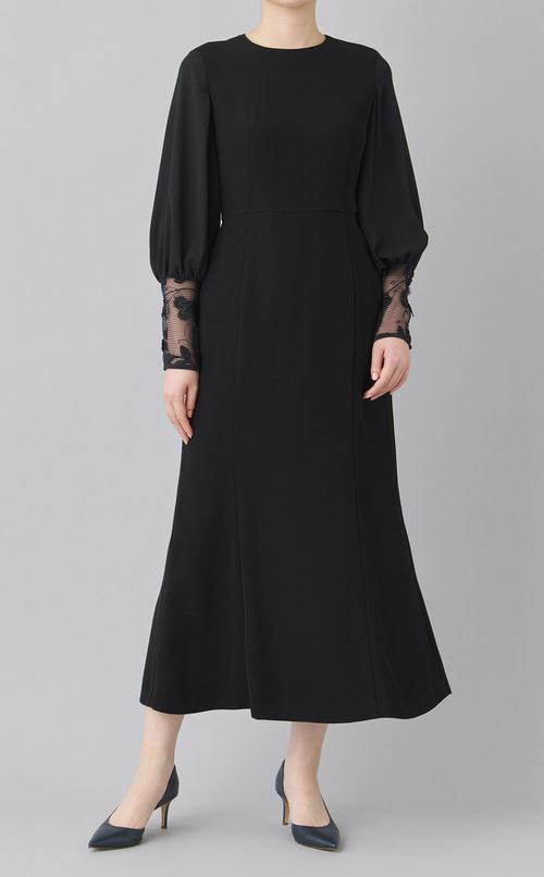 フラワーレースカフスワンピース