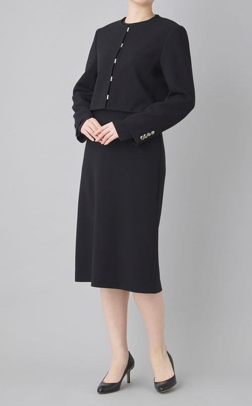 ノーカラーショートジャケット