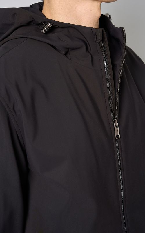 プレシジョンポンチフードジャケット