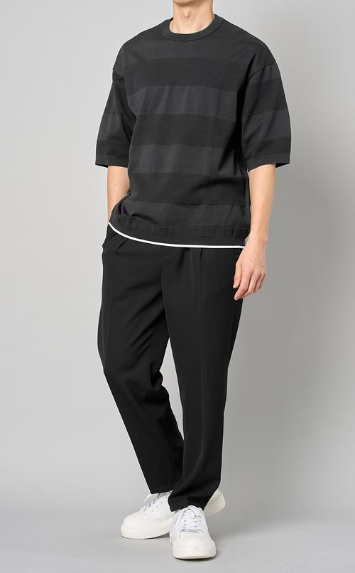 シャドーボーダークルーネックニット