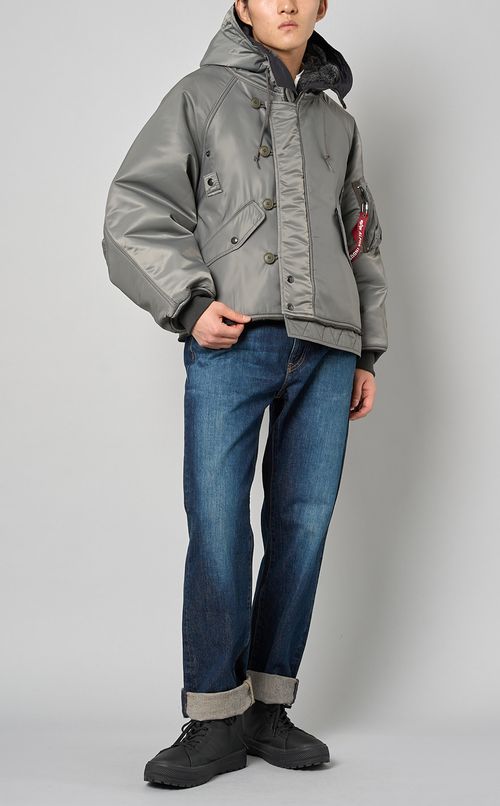 アルファダブルエンドナイロンジャケット